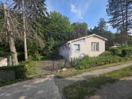 Vikendica 50m2 Banoštor