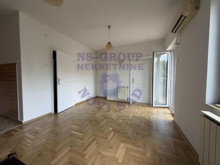 Stan na prodaju Novi Sad 43m2, 571259