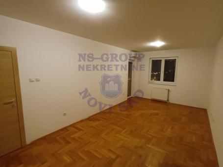Dvosoban stan na Novom Naselju, 53m2