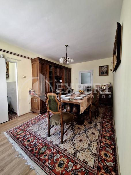 Na prodaju trosobni stan 74m2, kod Lutkarskog pozorišta