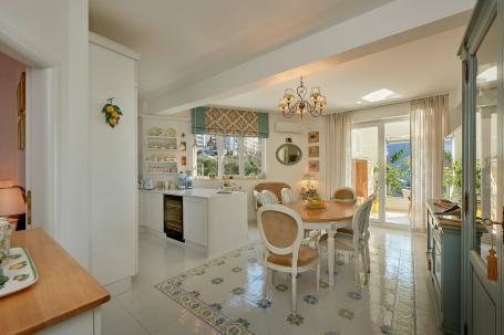 Prodaja, Stan, 150m2 , BECICI
