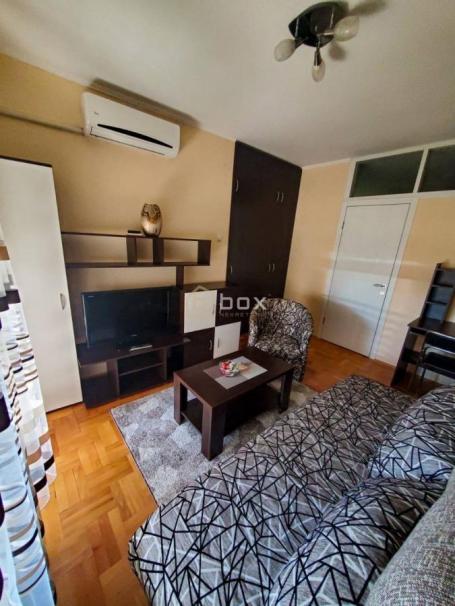 Jednoiposoban stan, 46m2 Centar