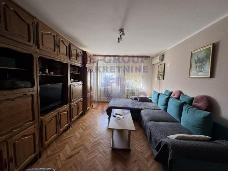 U ponudi dvosoban stan na atraktivnoj lokaciji na Novom Naselju. 