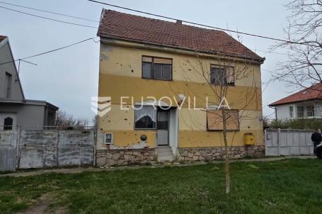 Osijek, Antunovac, Ivanovac kuća katnica 155 m² za adaptaciju