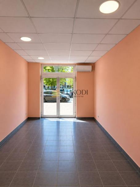 Lokal 25m2 Cara Dušana