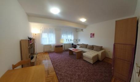 Garsonjera 30m2, Bulevar Evrope