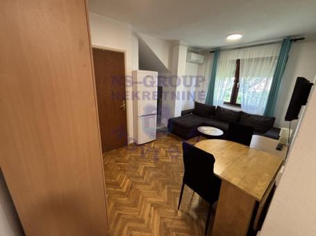 Jednoiposoban stan na Novom Naselju!