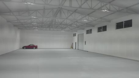 ZEMUN BATAJNICKI DRUM 385m2 , 1540e