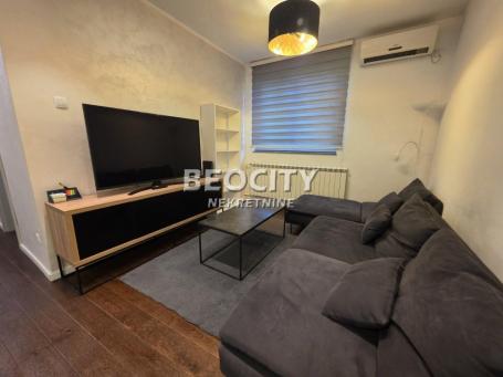 Vračar, Hram Svetog Save, , 1.5, 40m2, 700EUR