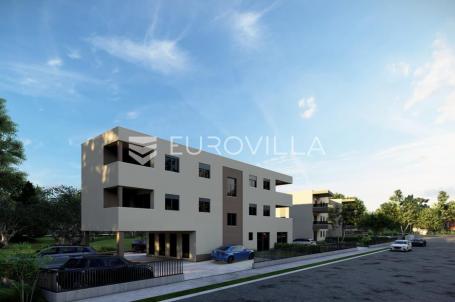 Kaštela, trosoban stan 78,6 m², novogradnja s uz dva parkirna mjesta i pogled na more