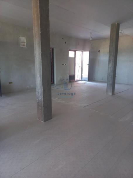 Lokal, Batajnica, Šangaj, 170m2