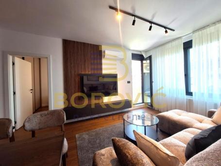 Crveni krst, 62.64m2, novo, lux, garaža