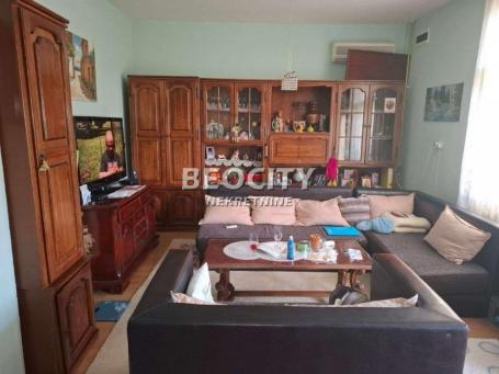 Novi Sad, Temerin, Doža Đerđa, 5.0, 300m2, 180000EUR