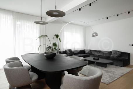 Najam, Srebrnjak , peterosoban stan 151m2 na 1 katu, garaža, PM