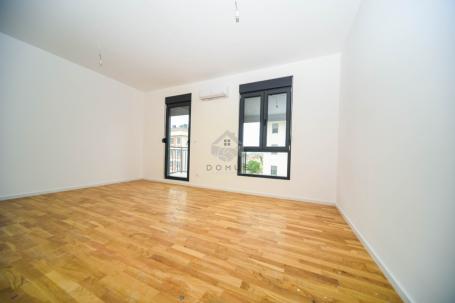 Dvosoban stan 64m2 + parking, Tološi - Podgorica