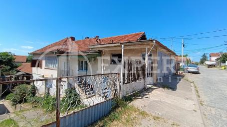 Kuća na Hisaru, 140m2, plac 554m2