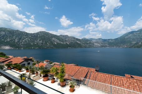 107 m² 3-Bedroom Apartment with Panoramic Sea View in Kostanjica