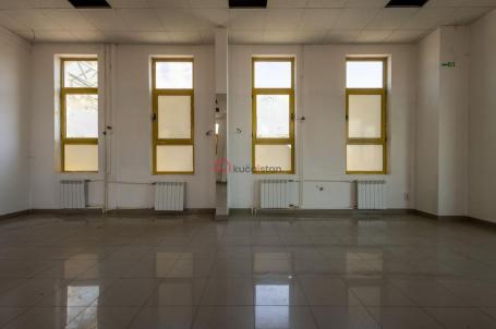 Open space Poslovni prostor na prometnoj lokaciji