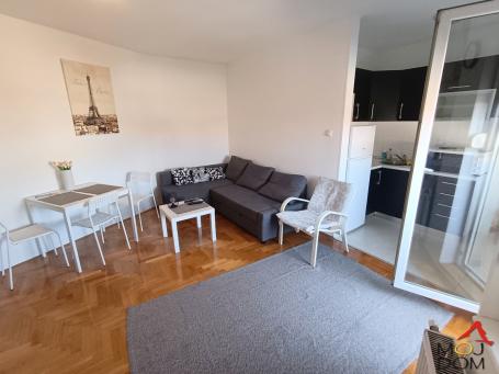 NOVI SAD - SOMBORSKI BULEVAR - JEDNOIPOSOBAN STAN - 36 m2 - 113,300€