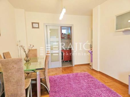 Dimitrija Tucovića,68m2,3.0+gar. mesto-nova zgrada #4494