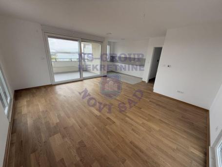 Cetvorosoban stan u Sremskoj Kamenici, 94m2