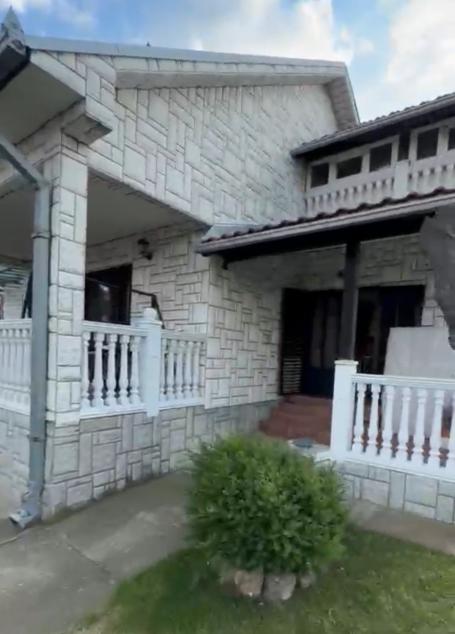 Kuća u Obrenovcu- Stubline 250m2