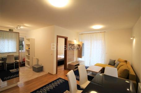 Najam, Zagreb, Stenjevec, dvosoban stan, loggia