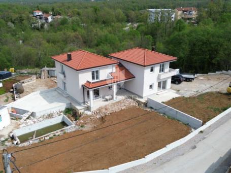 MUČIĆI, MATULJI - DVOJNA KUĆA VISOKI ROH-BAU