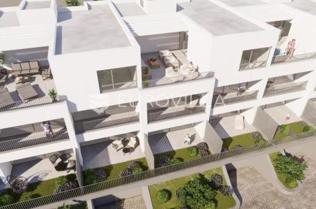 Split, Podstrana | Trosoban penthouse s dvije terase