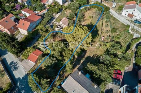 Mali Lošinj, Nerezine, Ekskluzivno građevinsko zemljište 200m od mora, 1500 m²