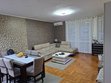 NOVI SAD - PODBARA - 77.00 m2