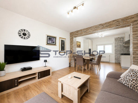Maksimir, Lašćina, Novouređena obiteljska kuća s vrtom i garažom, 352m2
