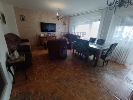 Cetvorosoban stan na Socijalnom