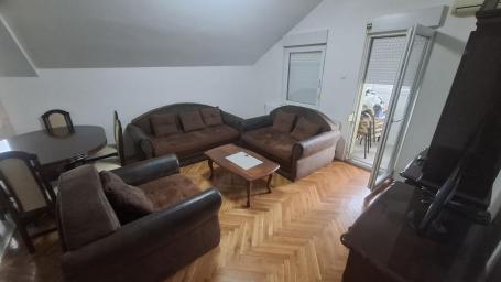 Dvosoban namešten stan Telep-Adice