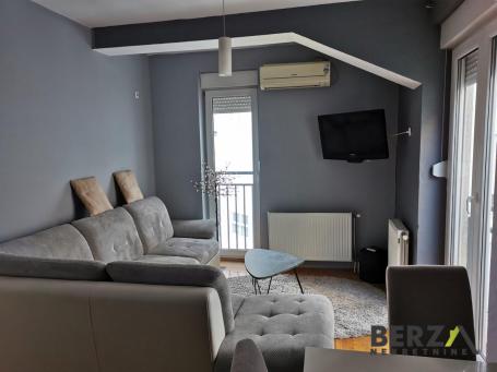 LEPO NAMEŠTEN DVOIPOSOBAN STAN, CENTAR, PET FRIENDLY
