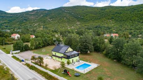 ŠTIKADA-KUĆA ZA ODMOR S BAZENOM