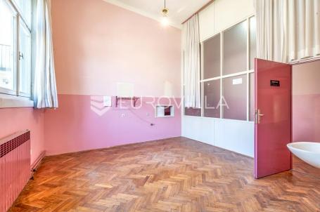 Zagreb, Donji Grad, poslovni prostor 57 m² u prizemlju dvorišne zgrade