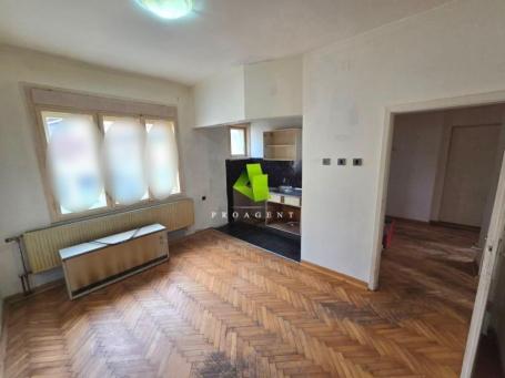 Dvoiposoban stan na odličnoj lokaciji u centru ID#8298