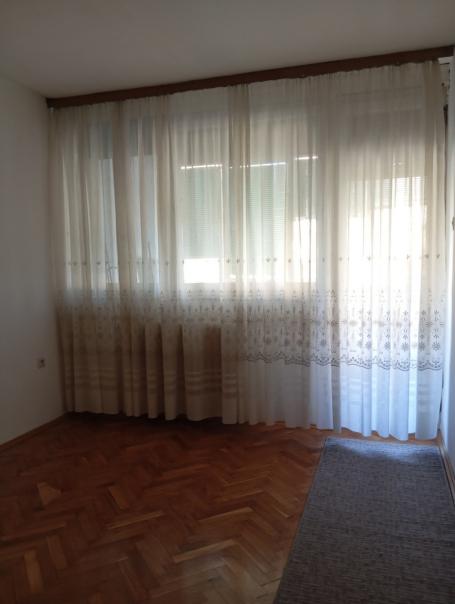 NOVI SAD - STANICA - 70.00 m2
