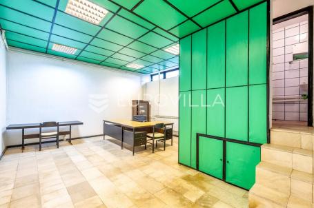 Zagreb, JARUN, poslovni prostor s velikim potencijalom, TOP LOKACIJA, 34 m²