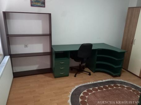 Izdavanje, Kuća, 200m2 , Bubanj