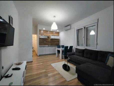Izdavanje, Kuća, 55m2 , Erdoglija