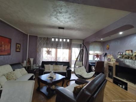 Prodaja, Stan, 76m2 , Aerodrom