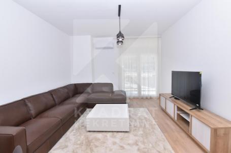 Izdavanje, Dvosoban stan, Podgorica, Momišići, 79m2