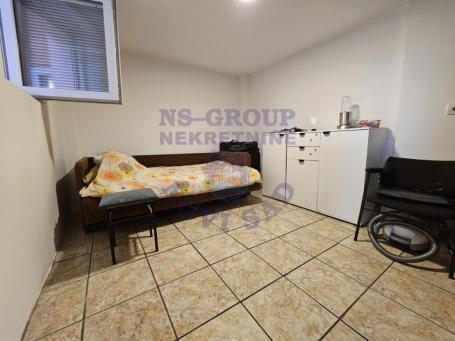Odlična kuća na Vezircu 63m2