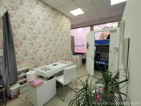 Prodaja, Lokal, 35m2 , Centar