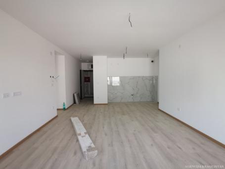 Prodaja, Stan, 66m2 , Centar