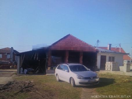 Prodaja, Kuća, 380m2 , Petrovac