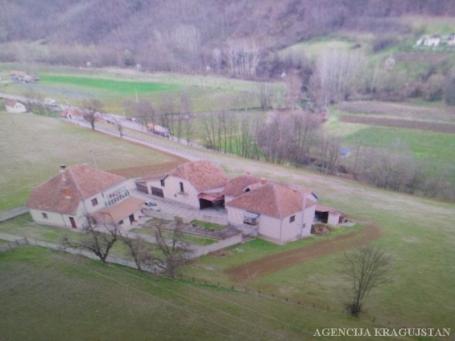 Prodaja, Vikendica, 200m2 , Kragujevac