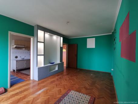 Prodaja, Stan, 77m2 , Centar